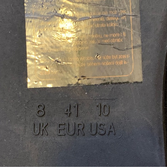 PRIMARK. Flat shoes with Turtle/Gold buckle. Black suede look. 10M. - Picture 2 of 7